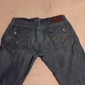 New Condition Levi’s 527 low boot cut W34 L34